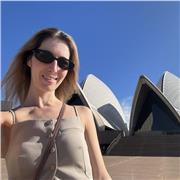 Profesora titulada con experiencia tanto en escuelas de idiomas como en centros educativos formales.